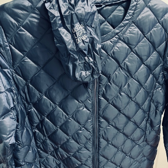 Uniqlo Padded Quilted Jacket - Picture 3 of 6